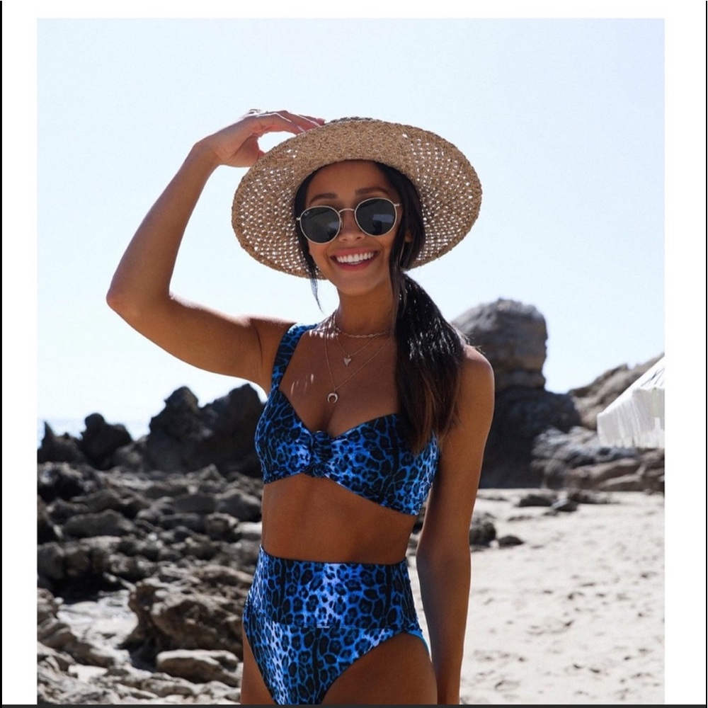 Beach Riot Sophia Top Blue Leopard - Picture 3 of 9